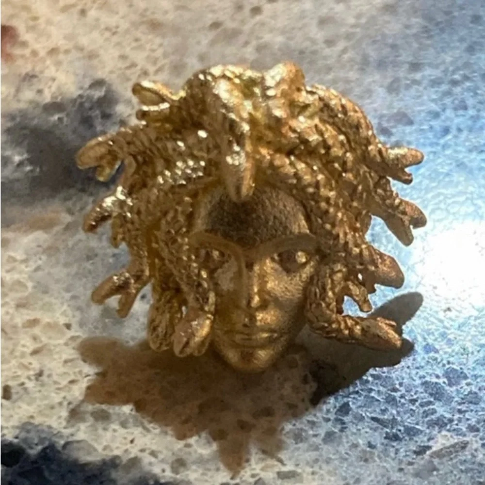 🐍🌕🎁Gold Medusa Stud Earring - Picture 3 of 11